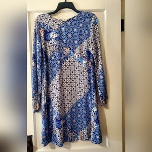 Women's dress knee length size medium like new